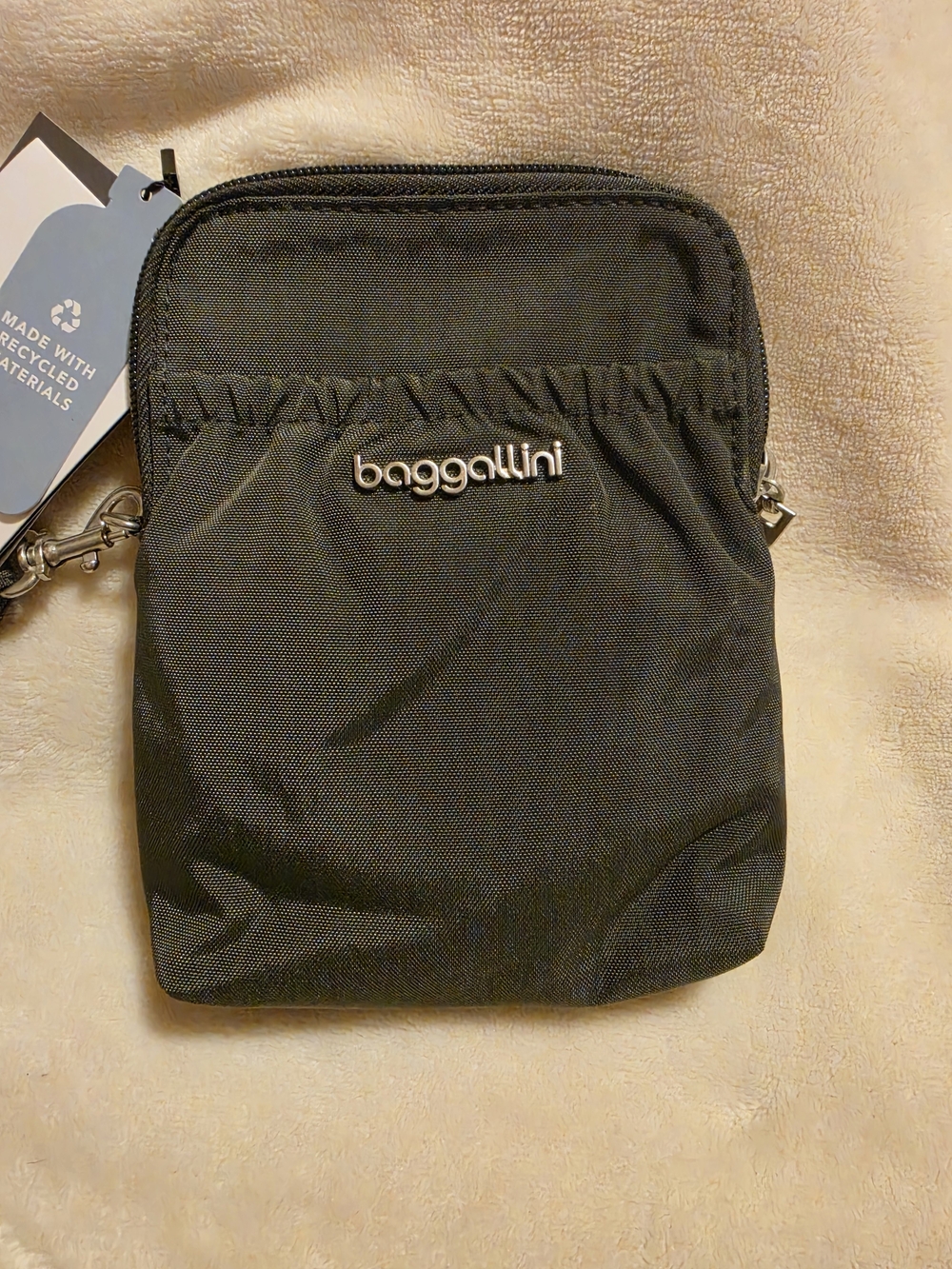 baggallini Bryant Gray Crossbody Phone Pouch New With Tags
